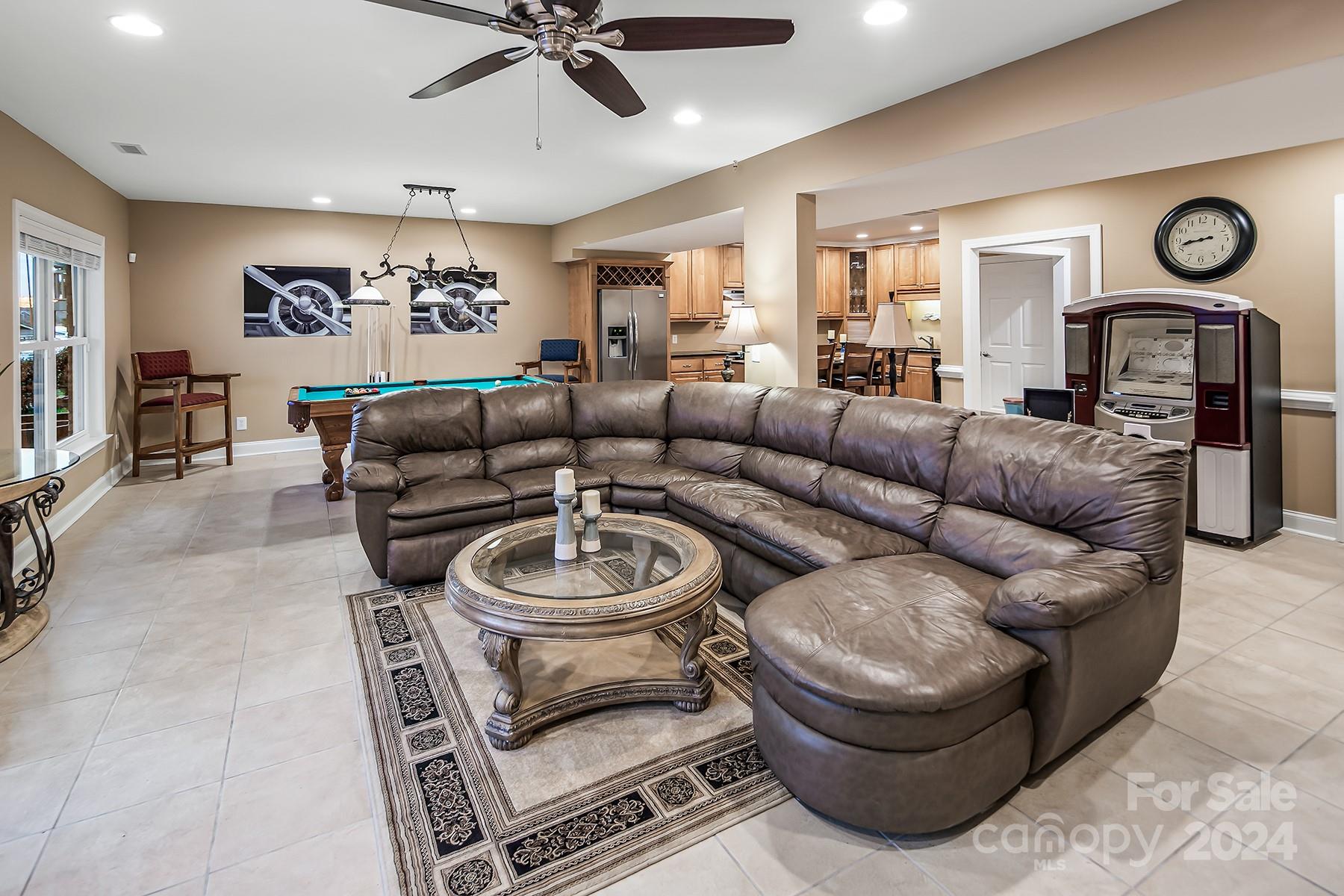 Windemere Pointe - Residential