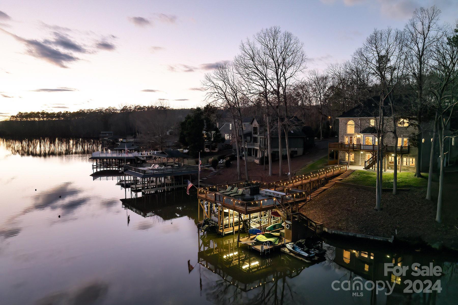 Windemere Pointe - Residential