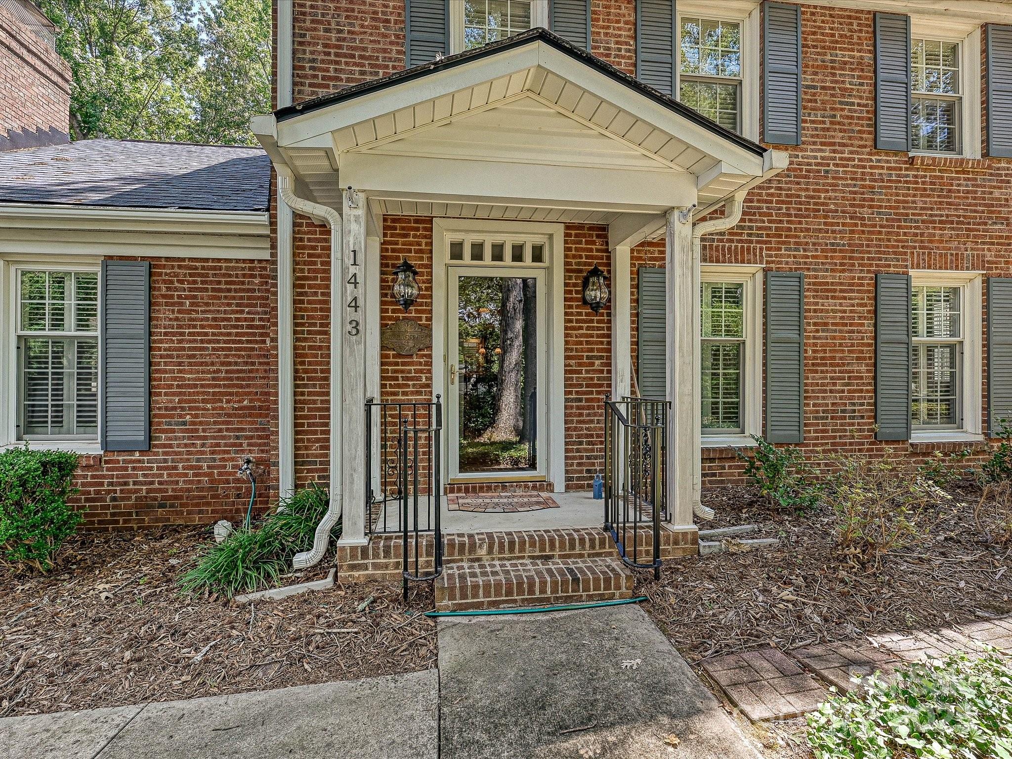 1443 Renfrow Lane