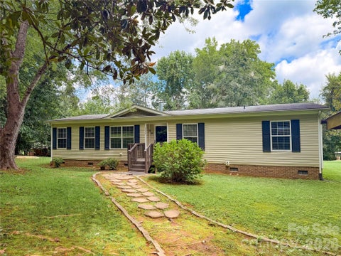 Photo of 3556 Oakwood Avenue, Claremont, NC 28610 (MLS # 4419484)