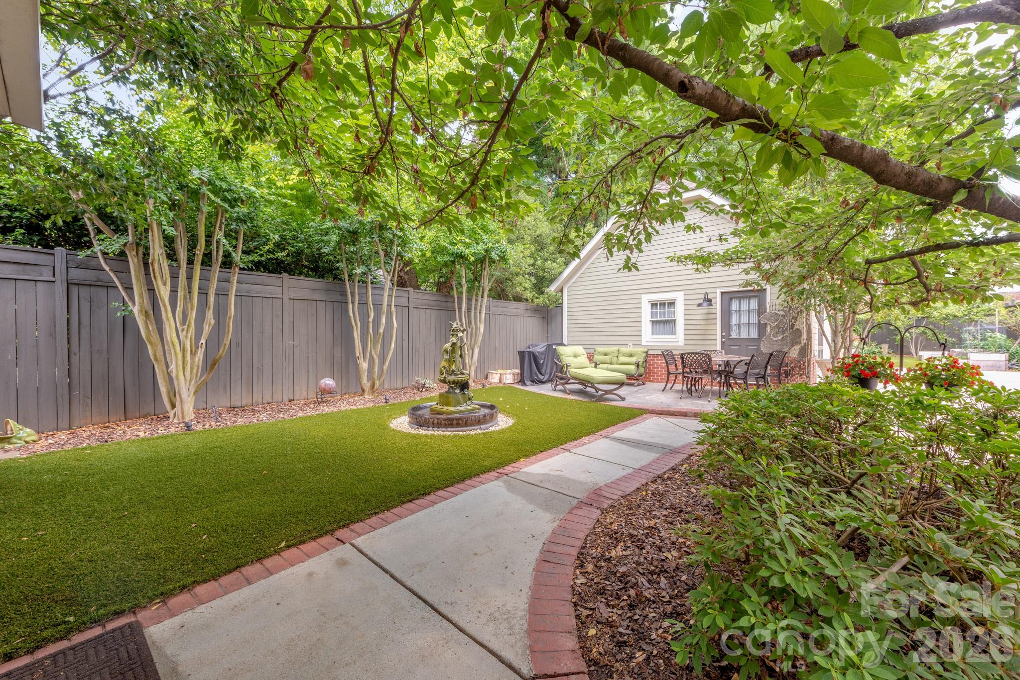 Elizabeth - Residential