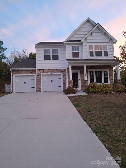 Photo of 723 Yorkshire Drive, Albemarle, NC 28001 (MLS # 4314310)