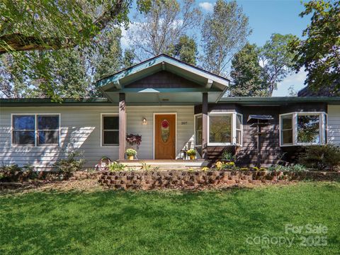 207 Pine Tree Court Candler NC 28715