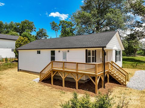 A home in Hendersonville