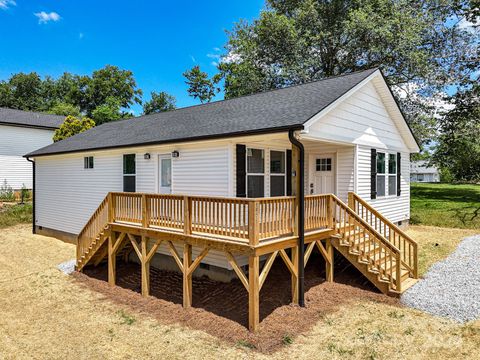 A home in Hendersonville