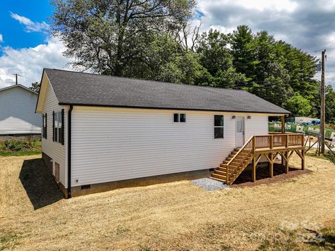 A home in Hendersonville