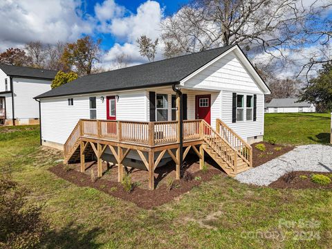 A home in Hendersonville