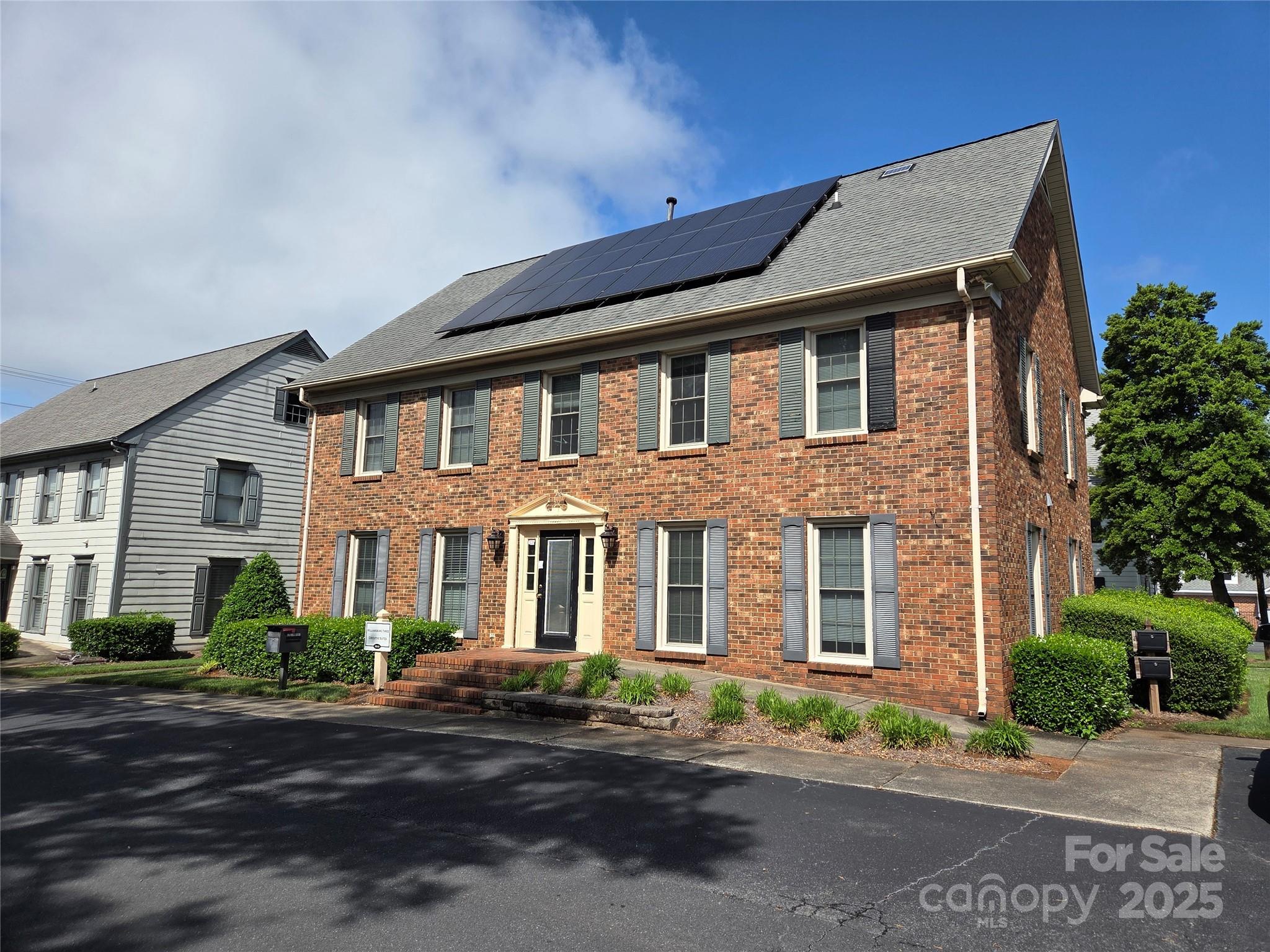 5513 Monroe Road