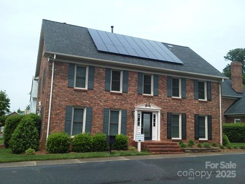 5513 Monroe Road Charlotte NC 28212