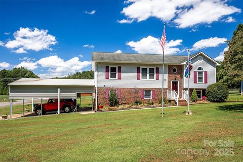 Photo of 2184 Little John Trail, Newton, NC 28658 (MLS # 4291184)
