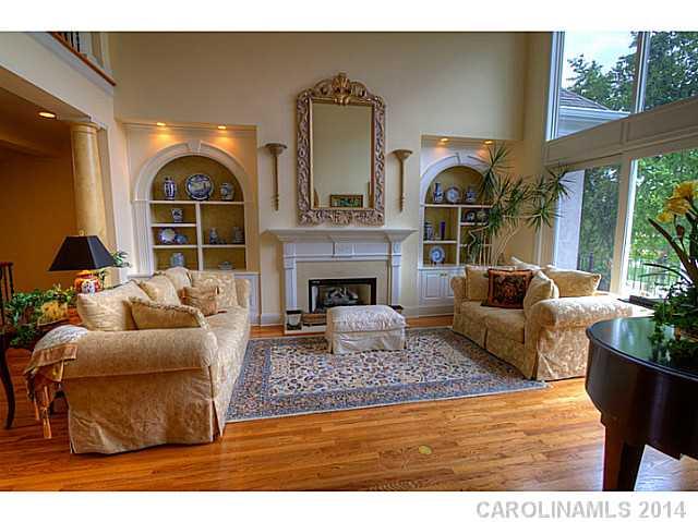 The Peninsula - Residential