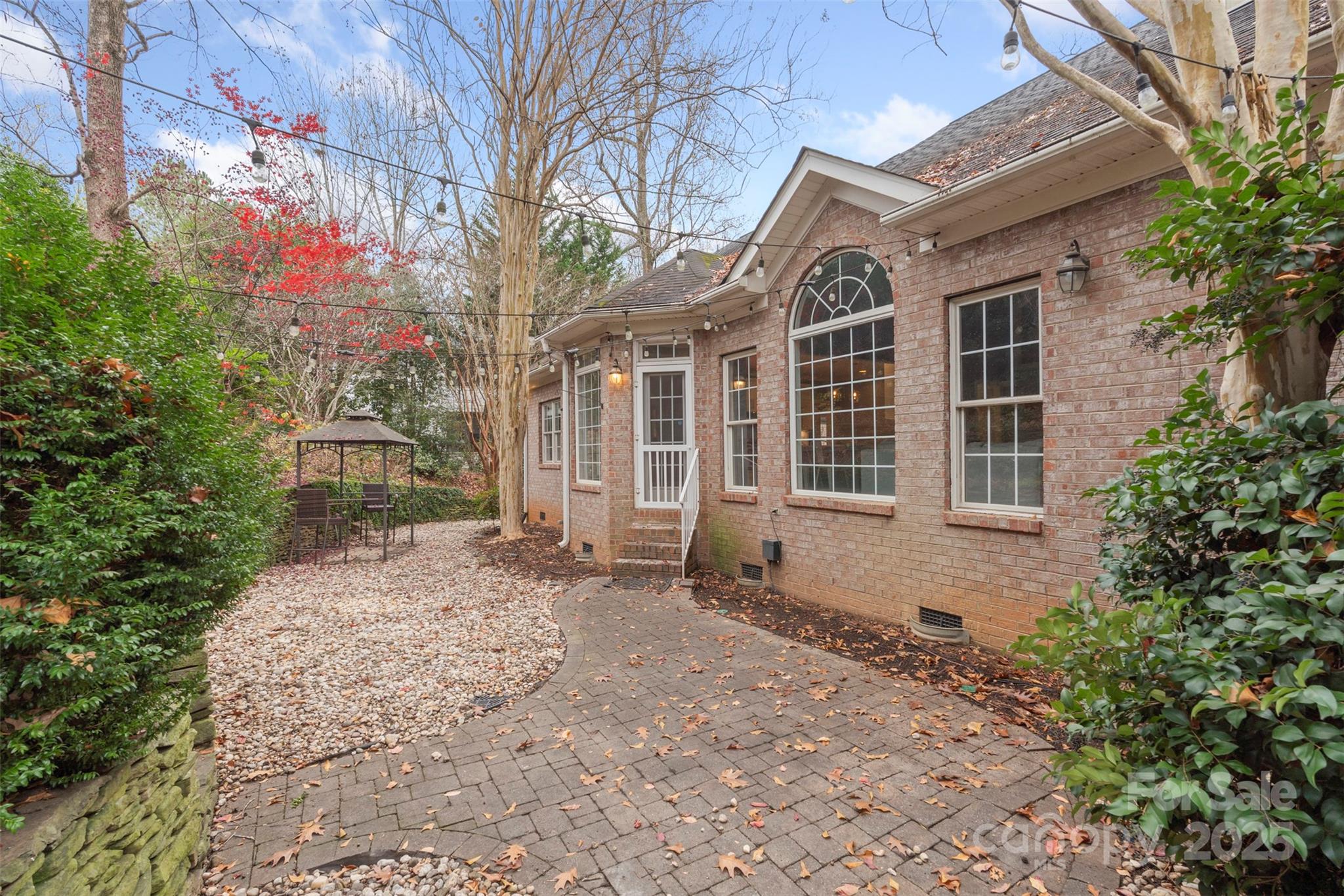 1404 Mt Isle Harbor Drive