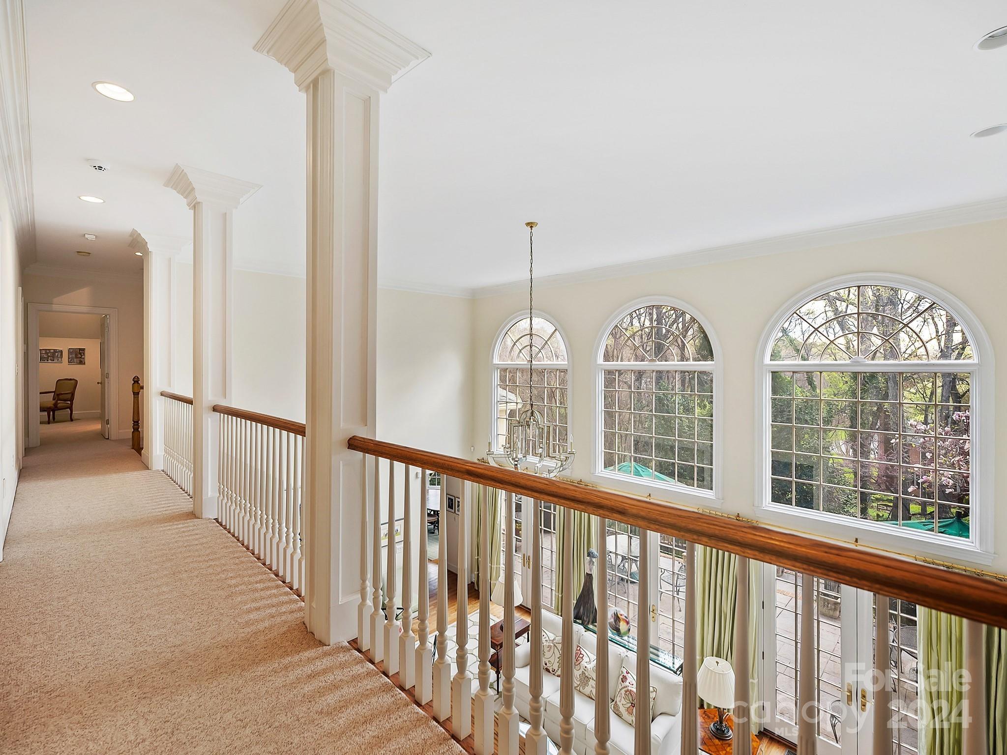 Hampton Manor - Residential