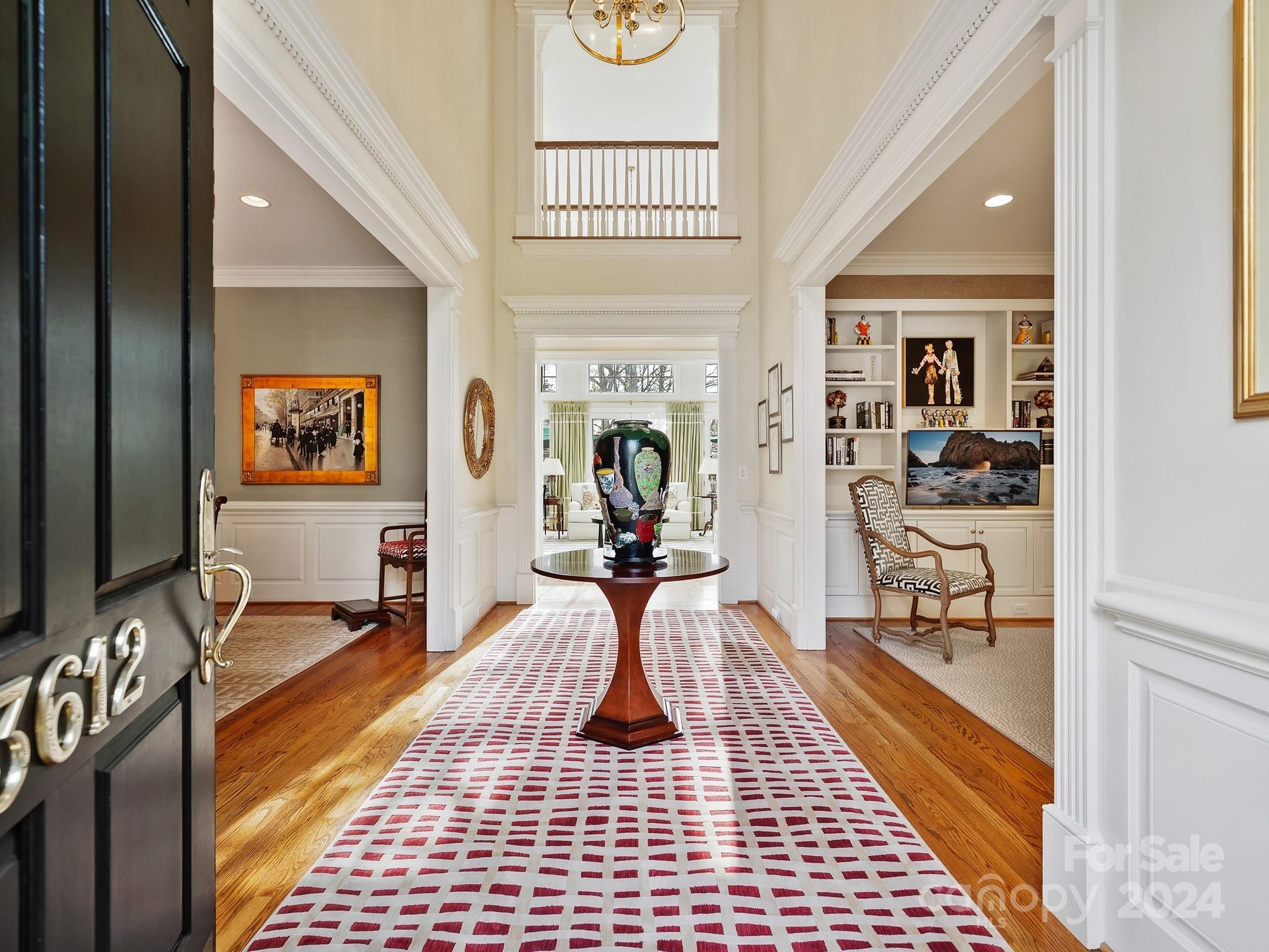 Hampton Manor - Residential