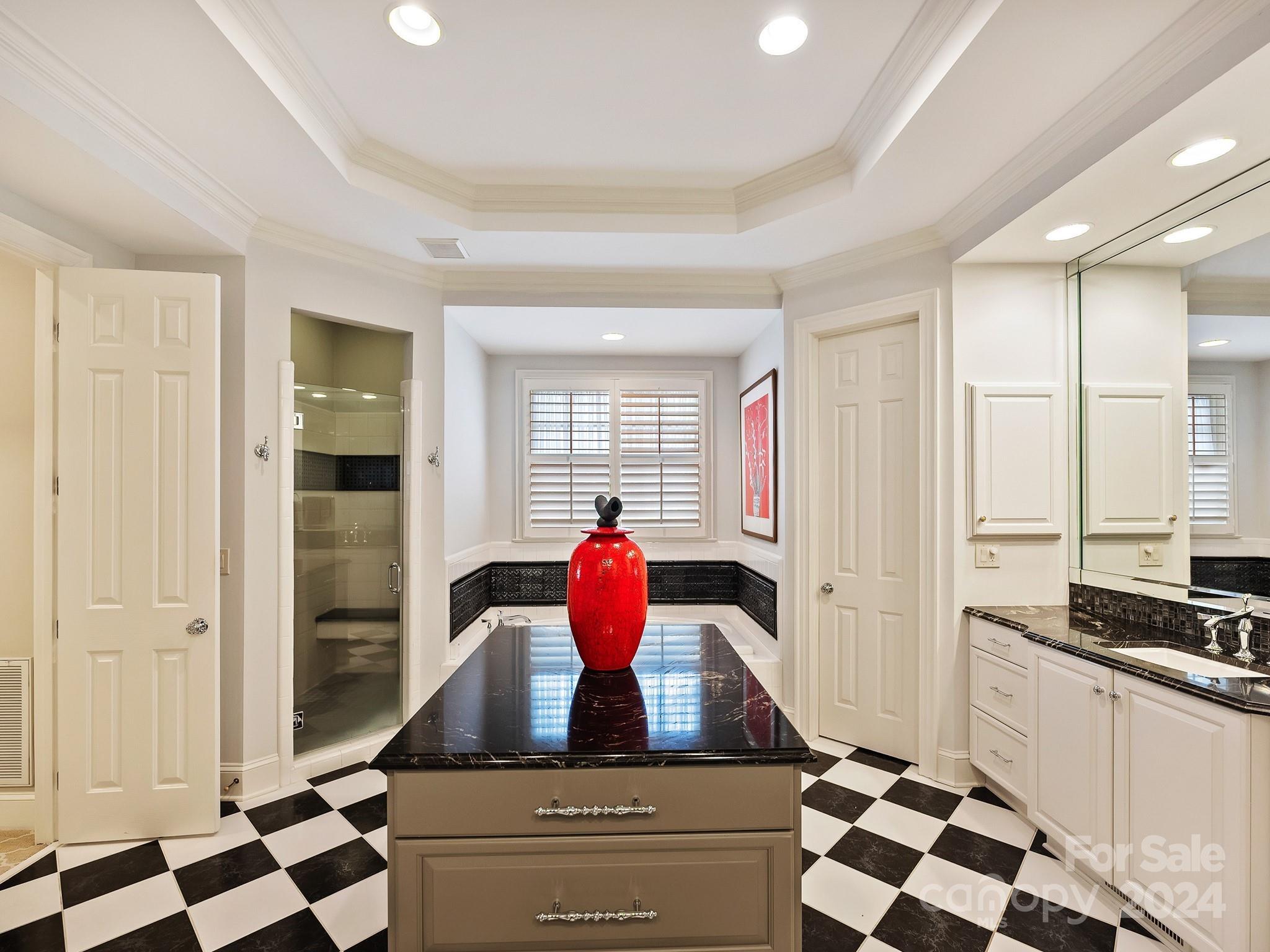 Hampton Manor - Residential