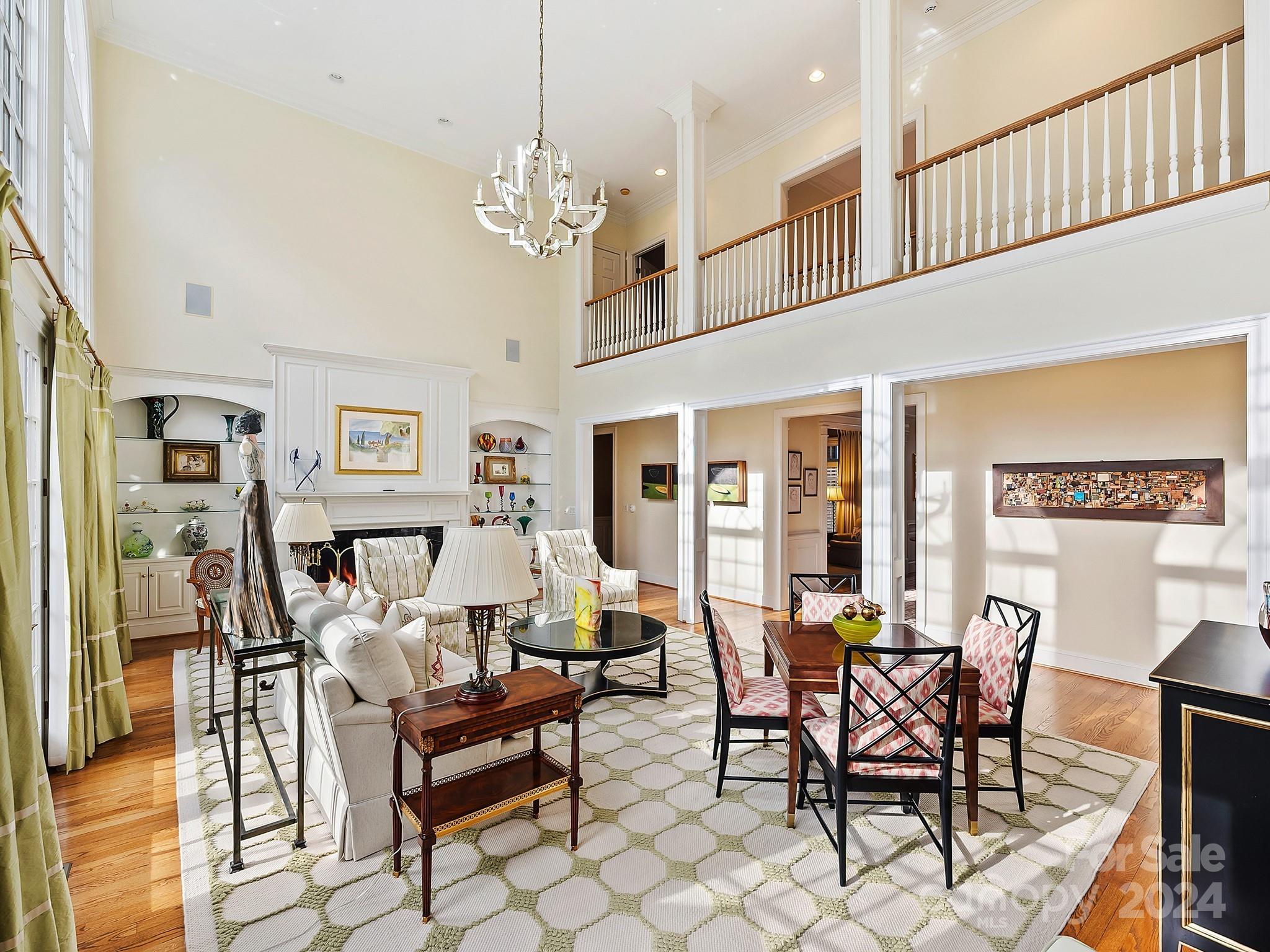 Hampton Manor - Residential