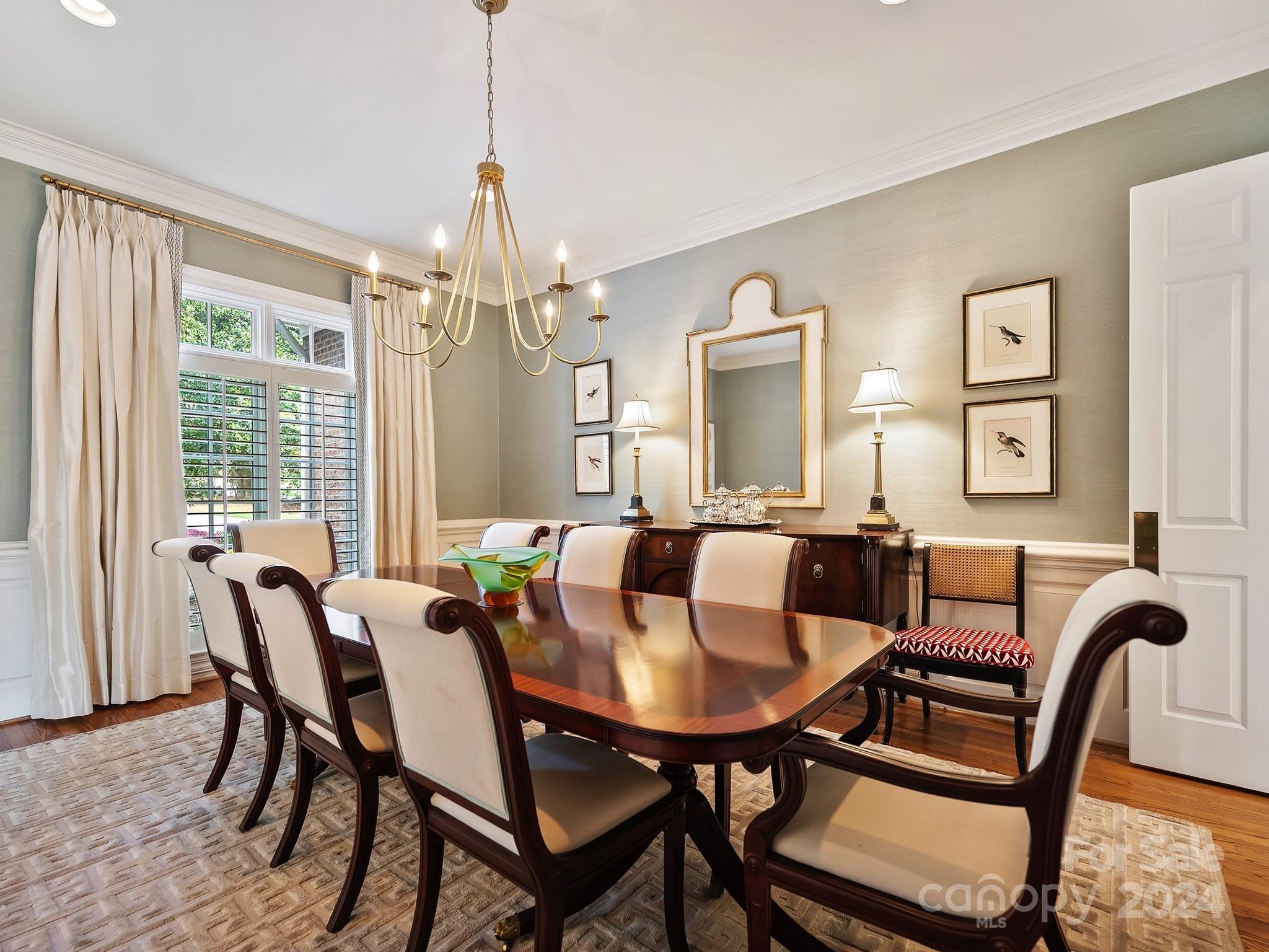 Hampton Manor - Residential