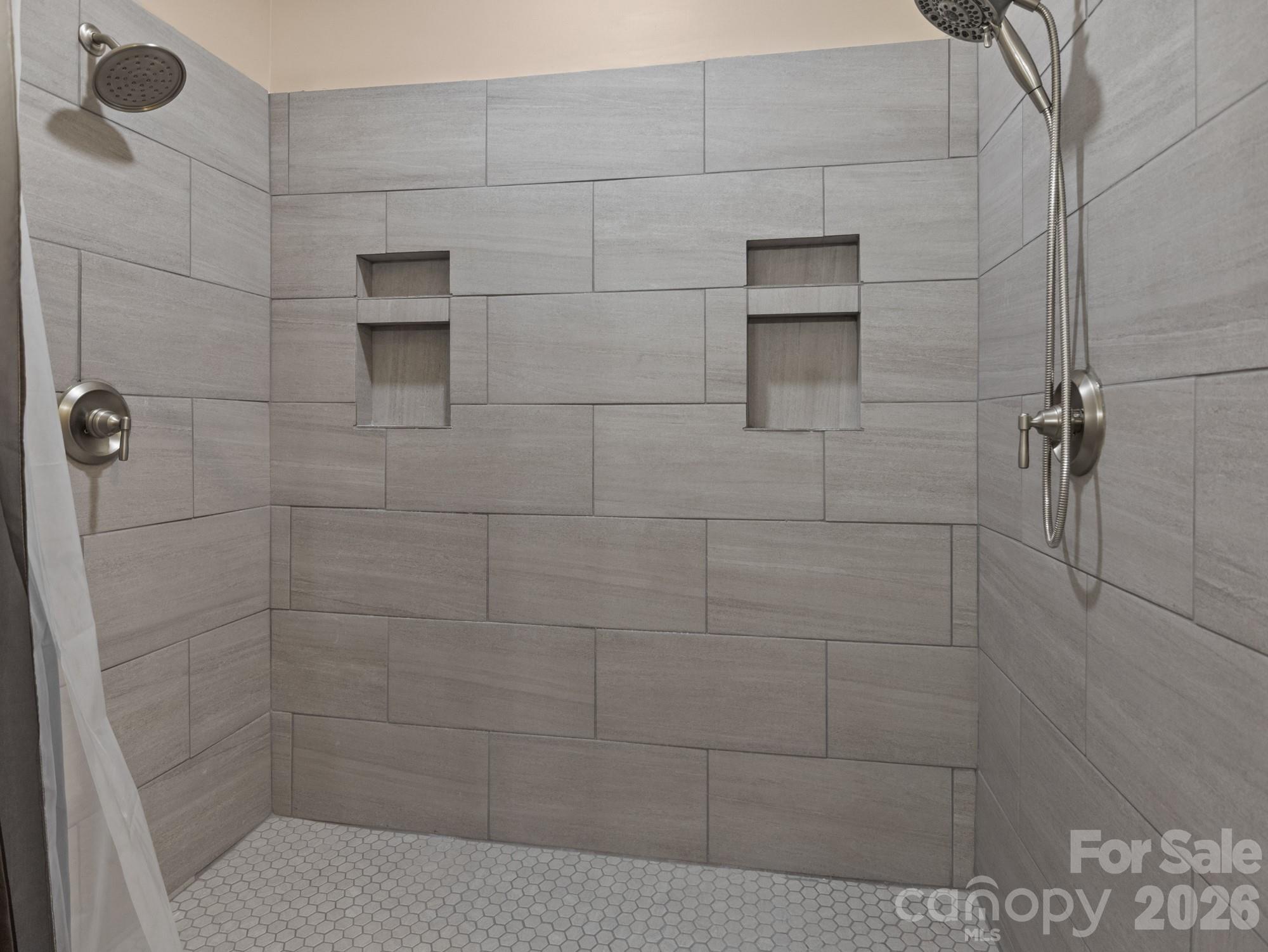 Thermal View Heights - Residential