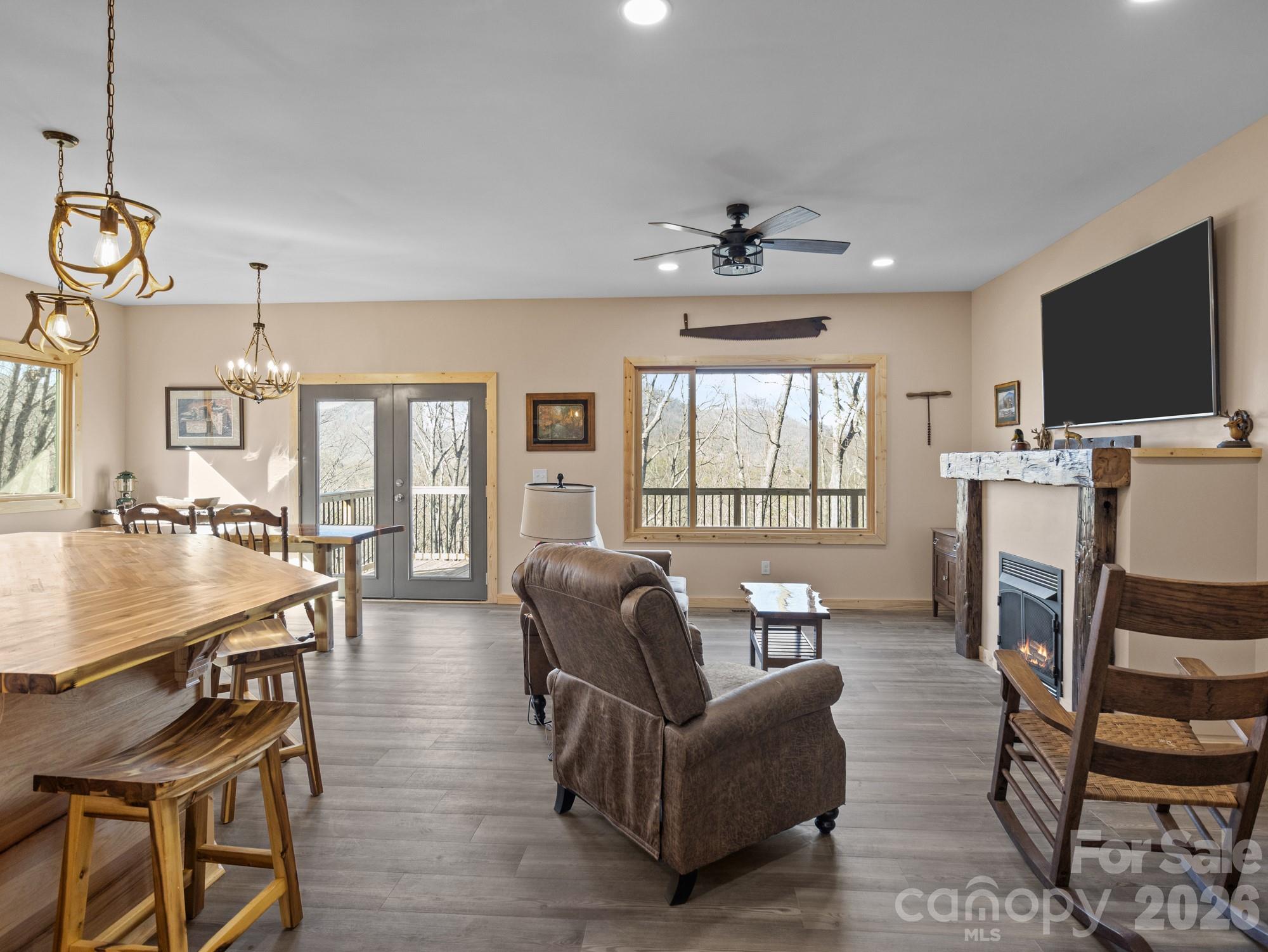 Thermal View Heights - Residential