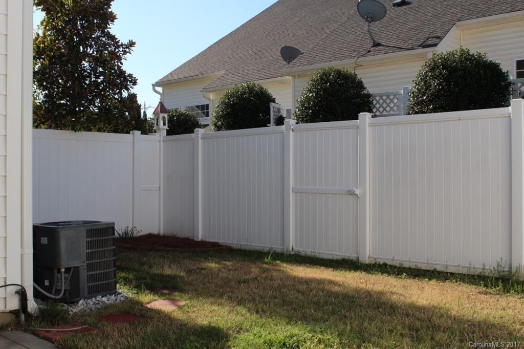 Autumn Cove At Lake Wylie - Residential