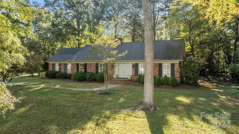 201 Smithfield Drive Charlotte NC 28270