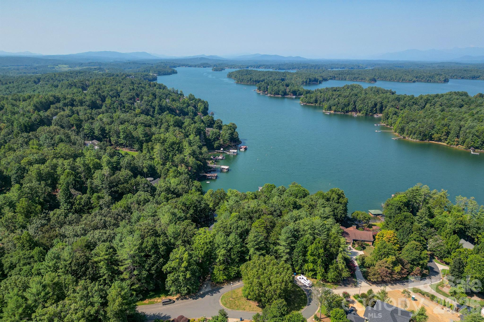 1600 Lillians Point Court 33