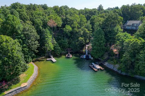 1600 Lillians Point Court 33 Morganton NC 28655
