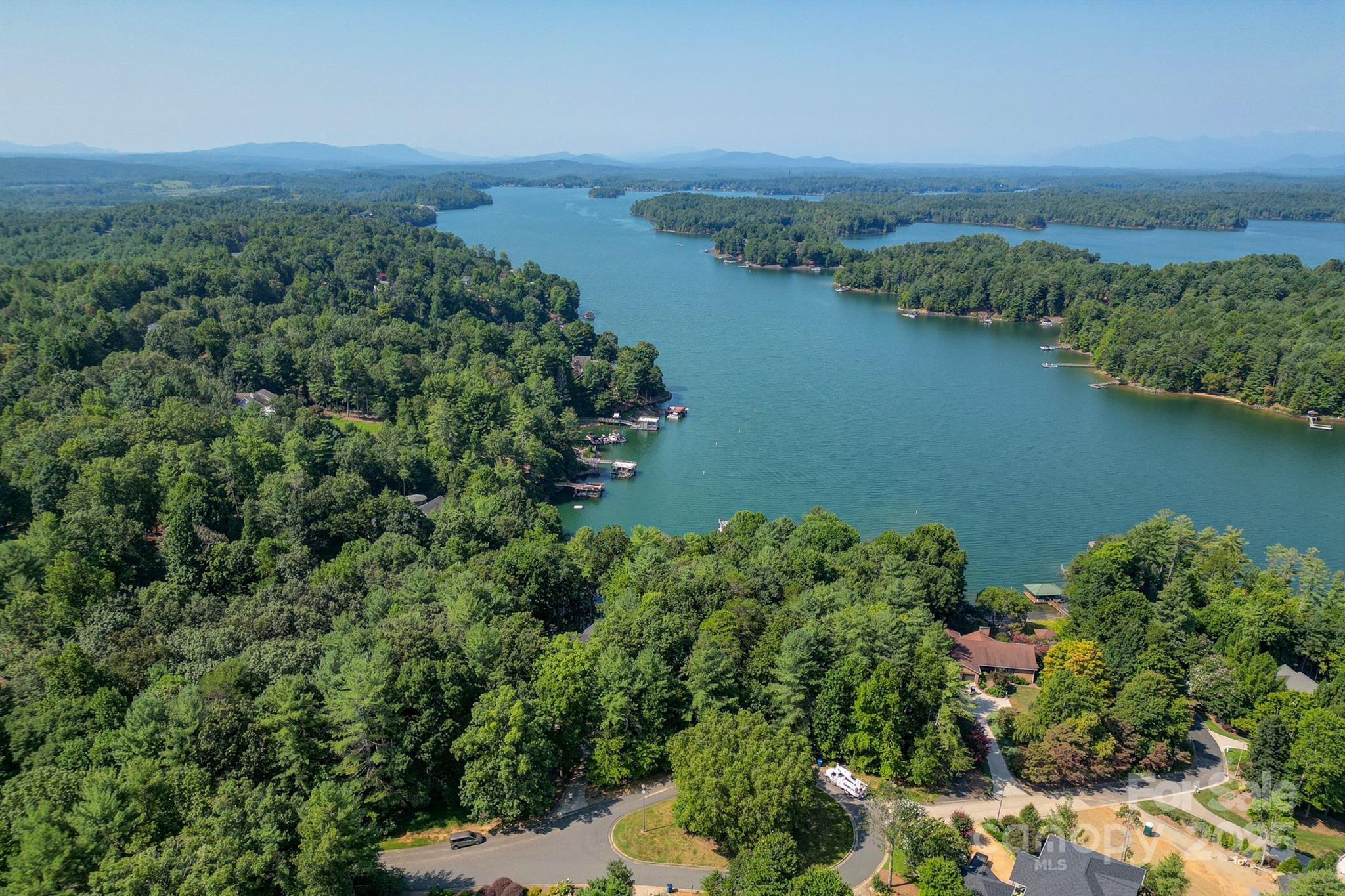1600 Lillians Point Court 33