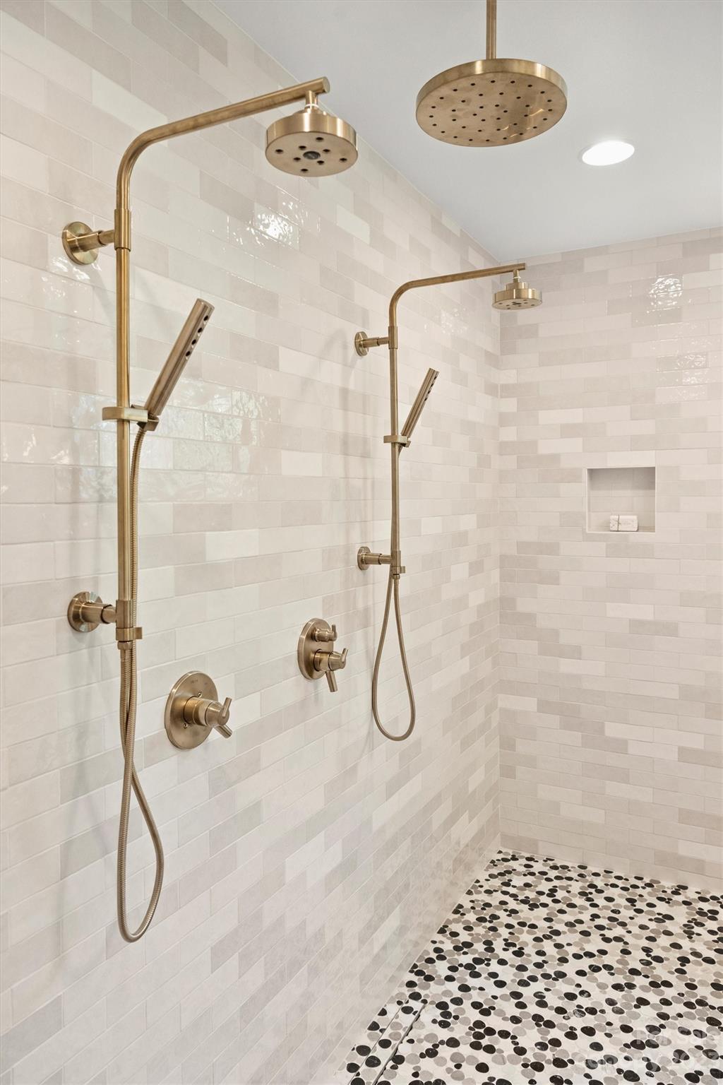 Cardinal Crest - Residential