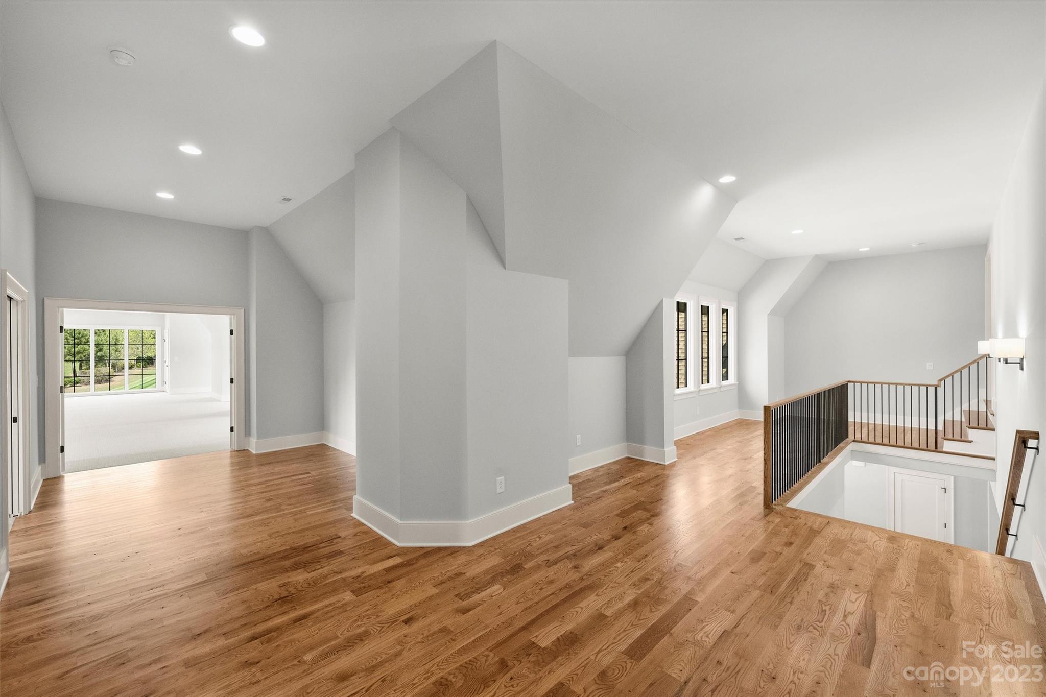 Cardinal Crest - Residential