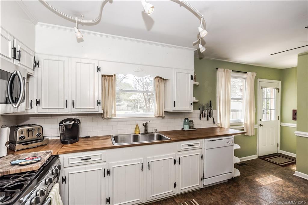 Merry Oaks - Residential