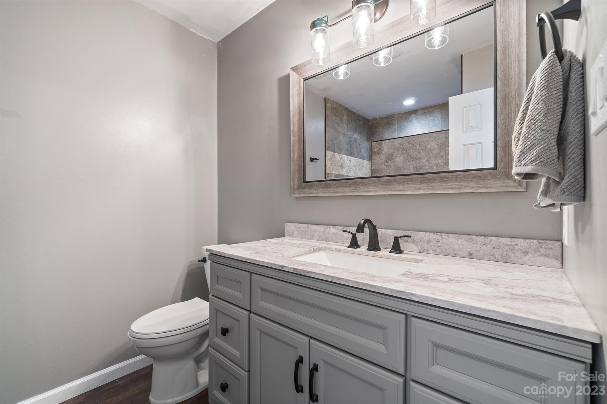 Captains Cove - Residential