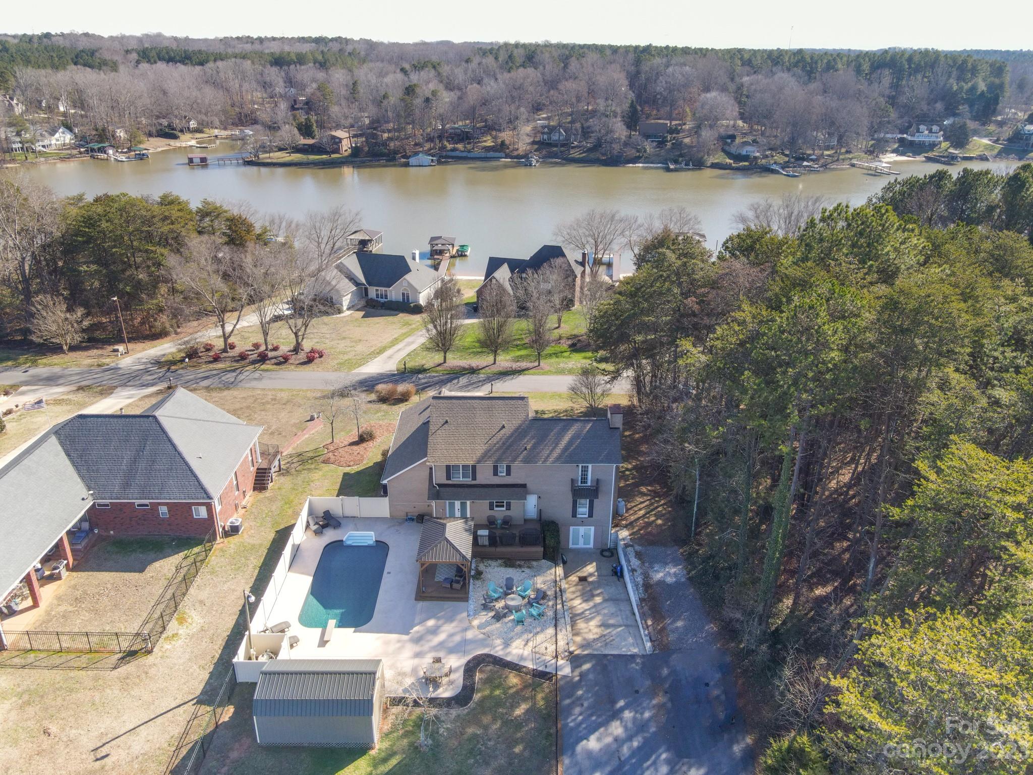 Captains Cove - Residential