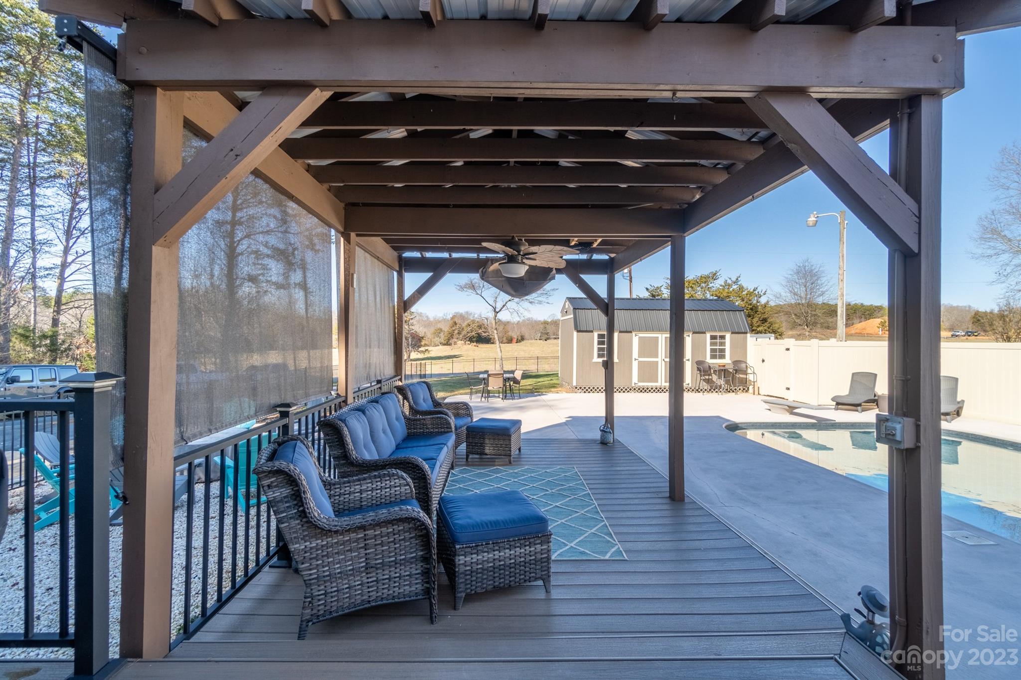 Captains Cove - Residential