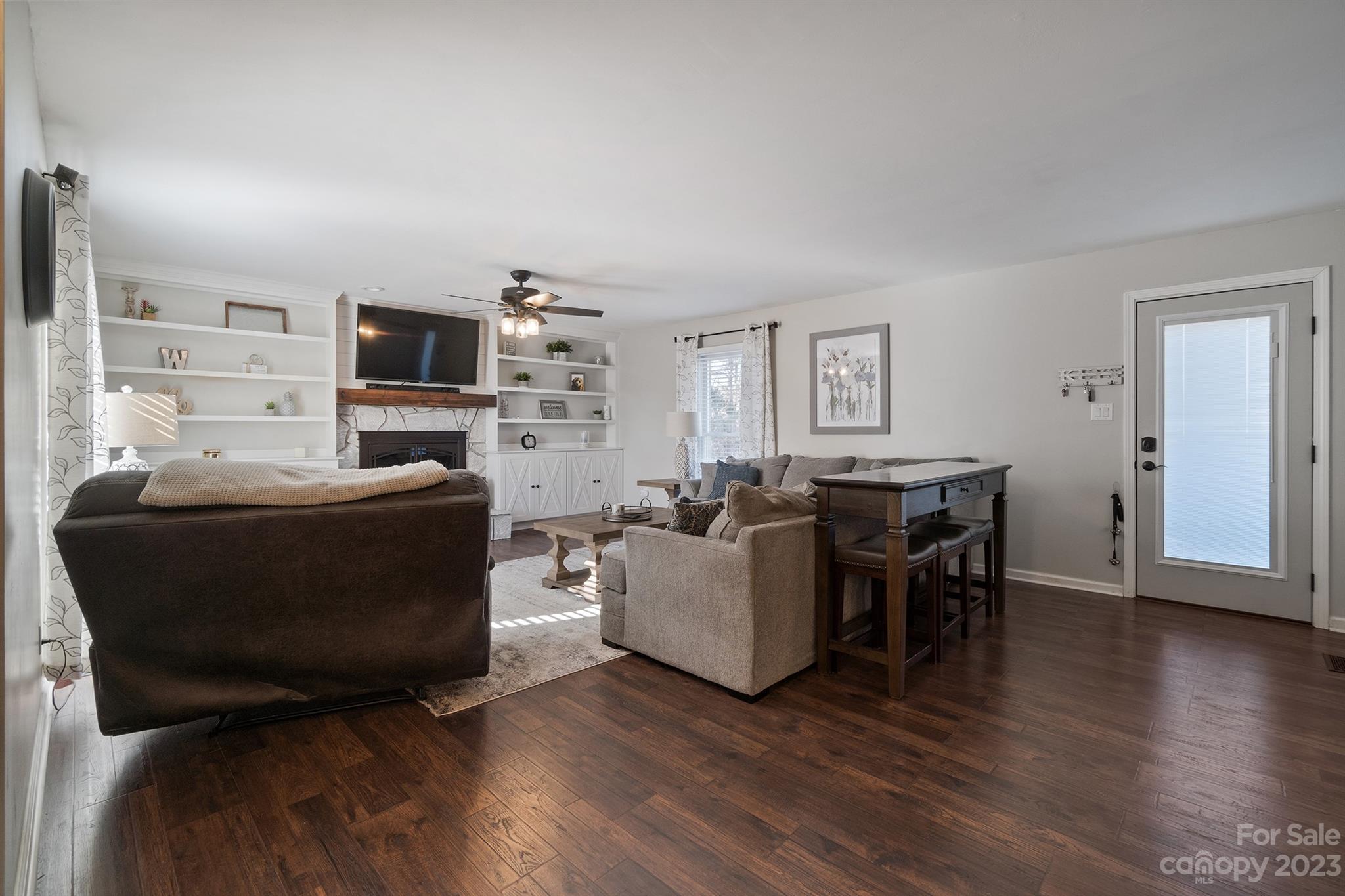 Captains Cove - Residential