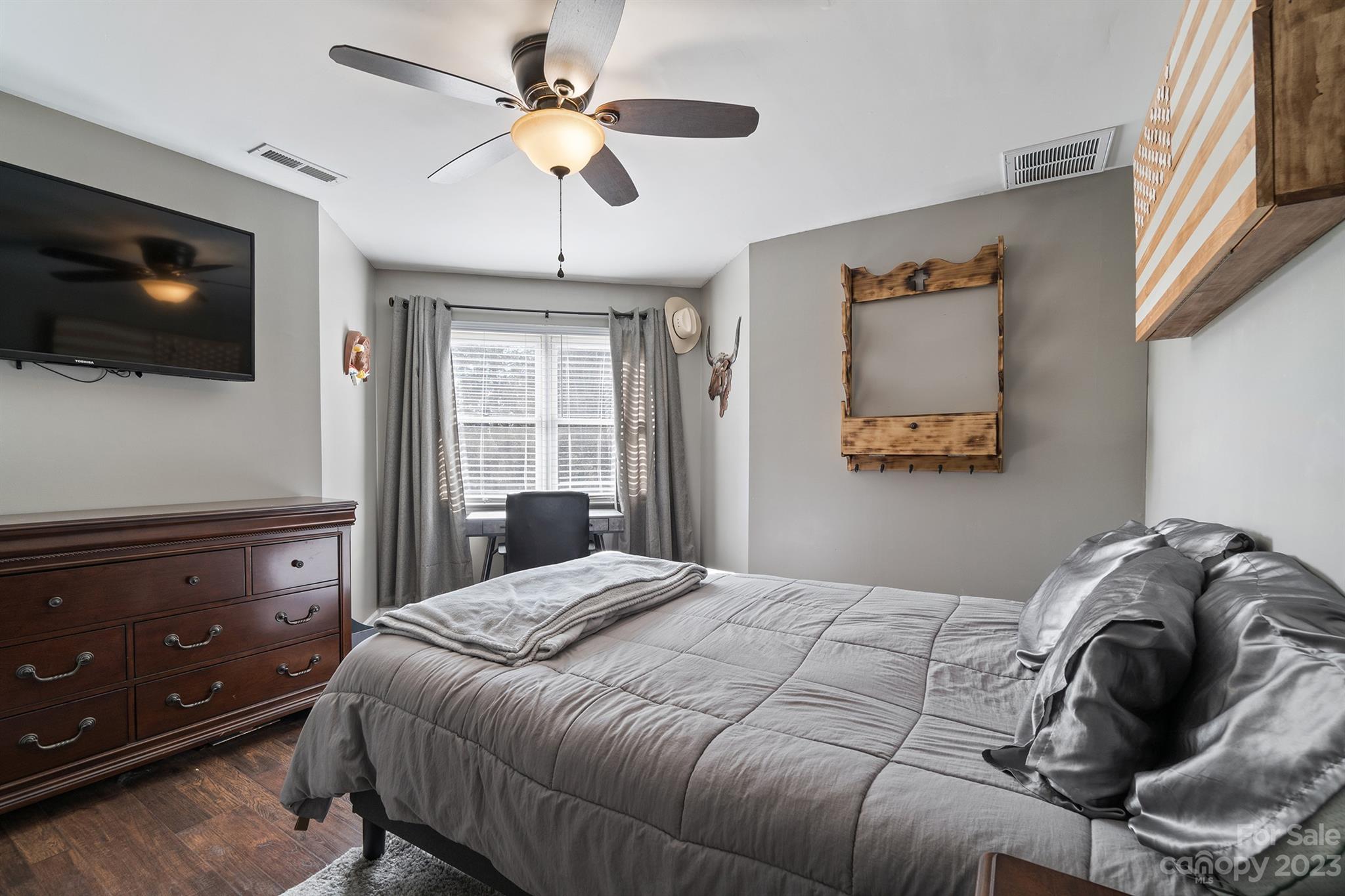 Captains Cove - Residential