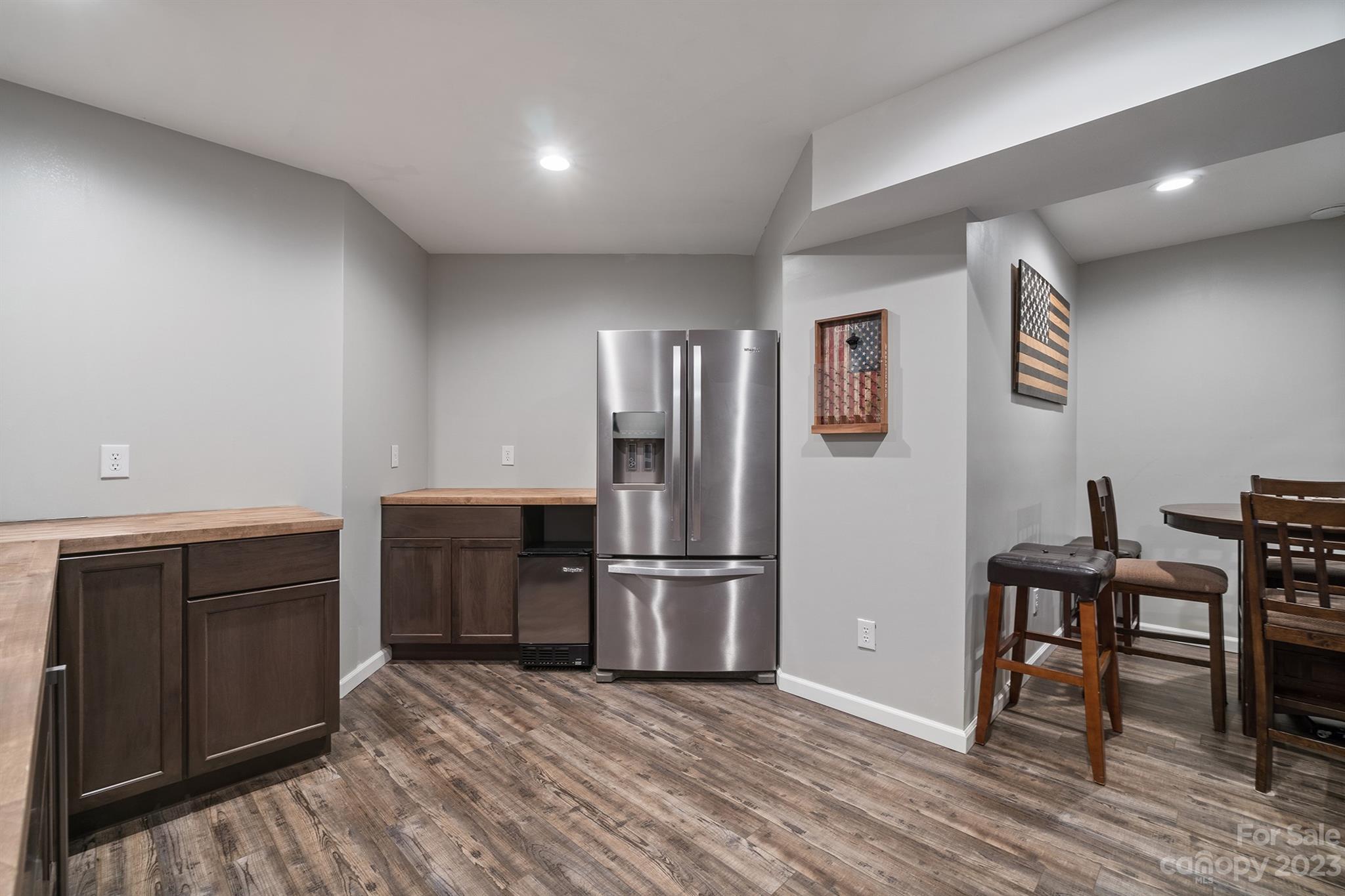 Captains Cove - Residential