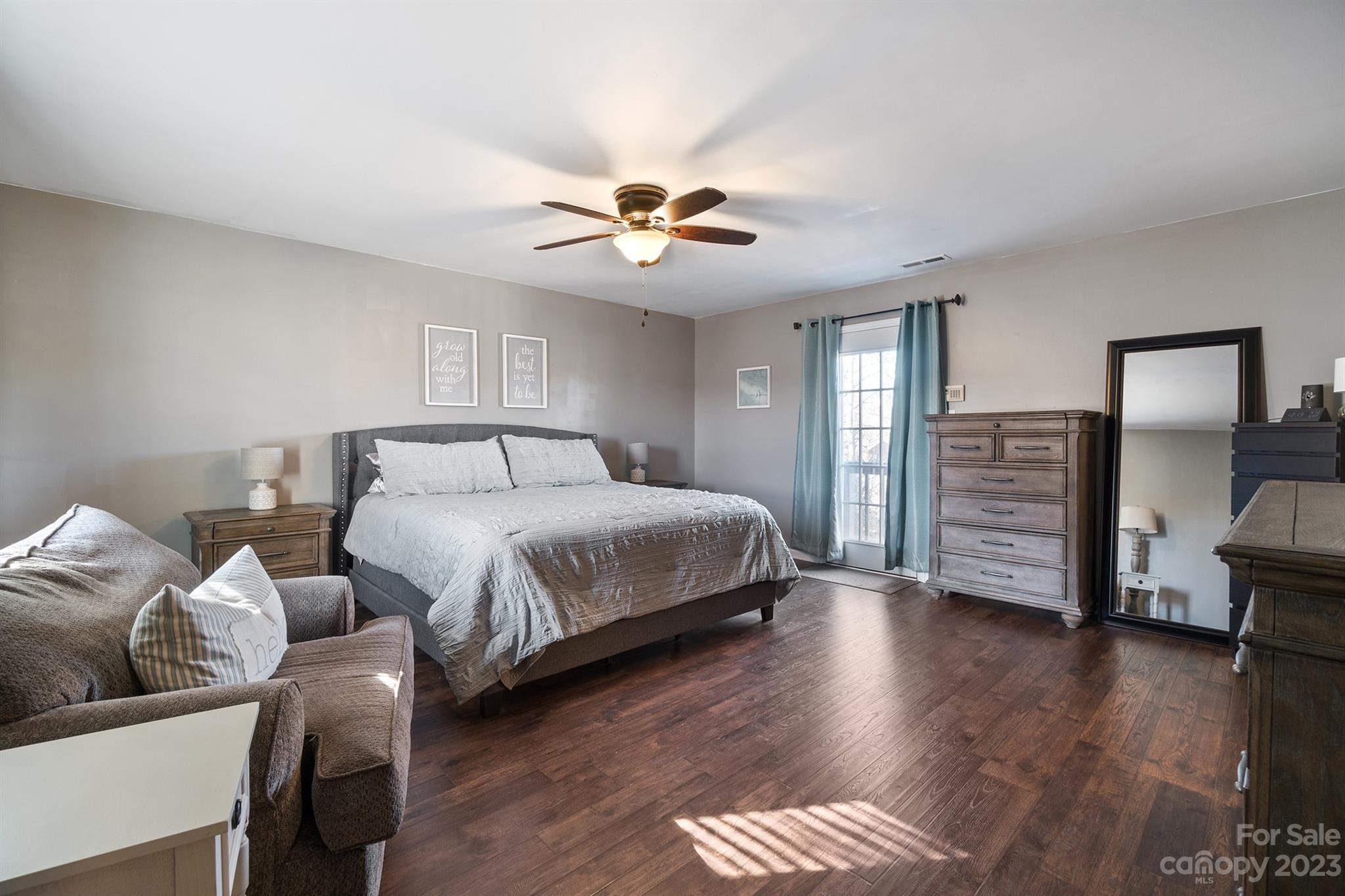 Captains Cove - Residential