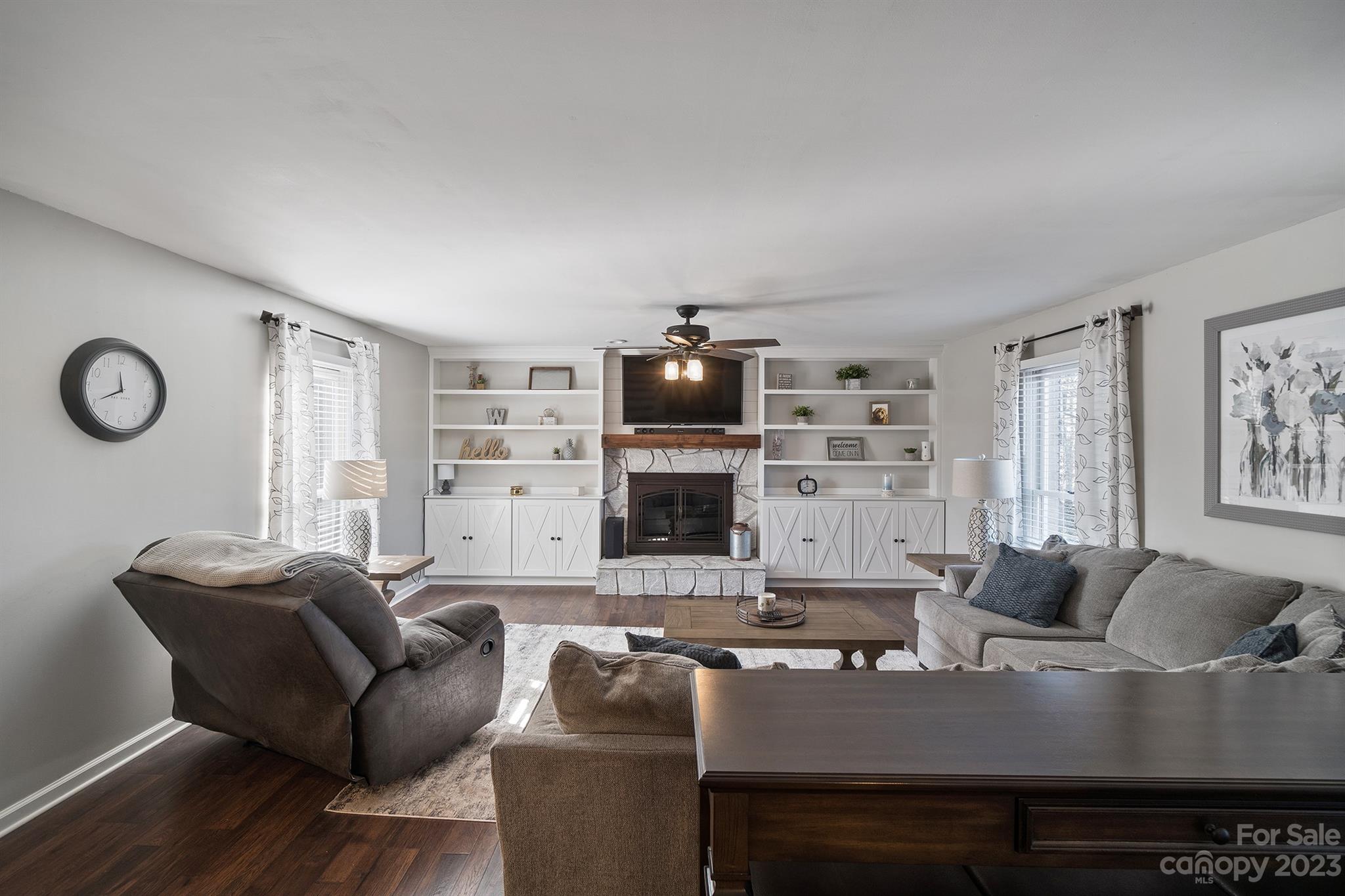 Captains Cove - Residential