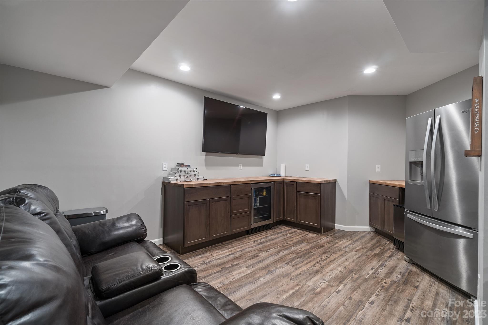 Captains Cove - Residential