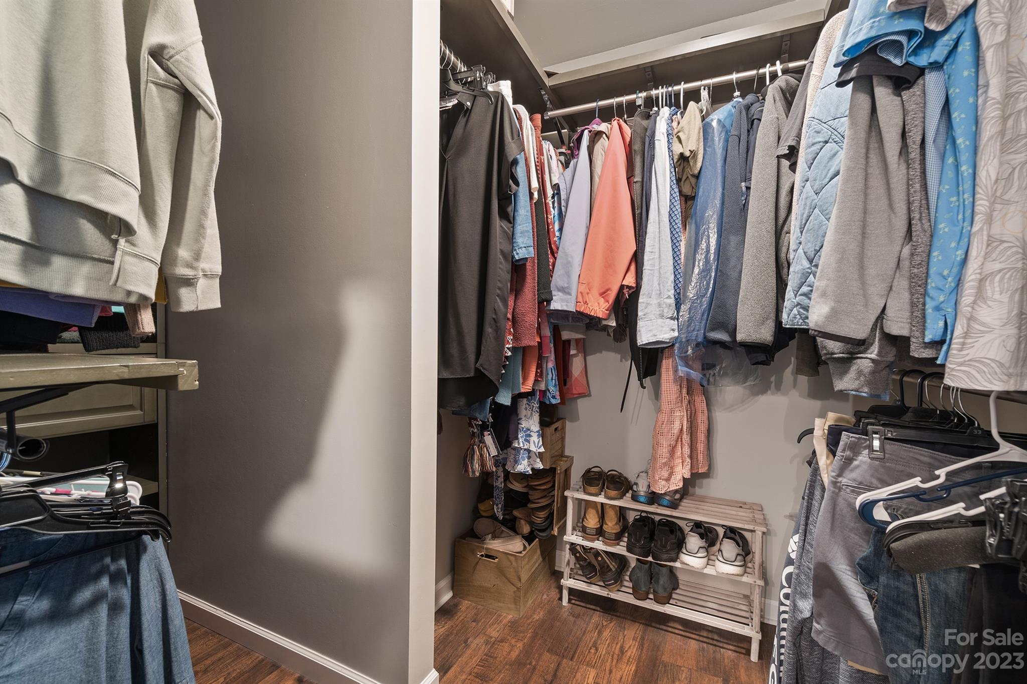 Captains Cove - Residential