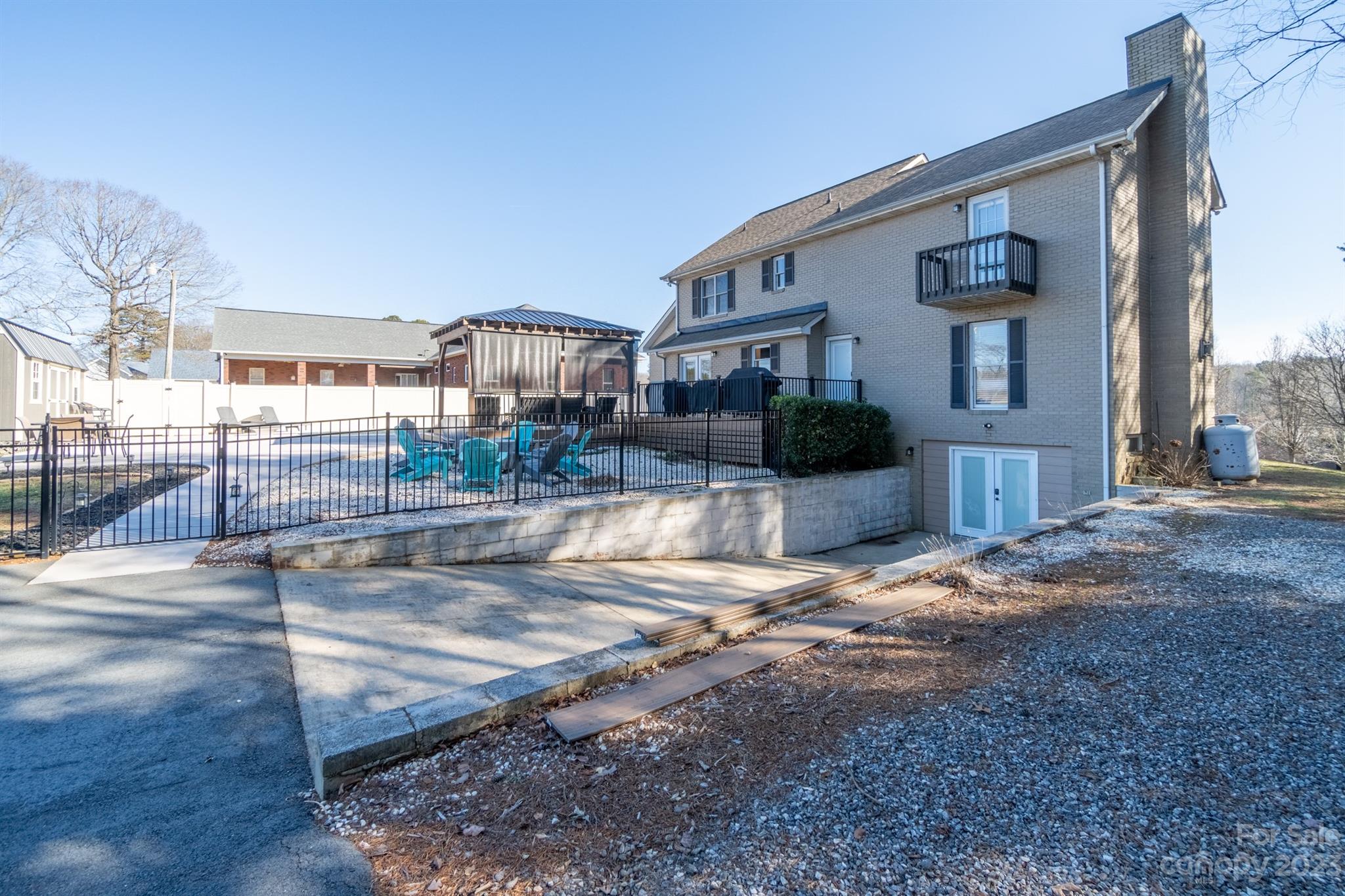 Captains Cove - Residential