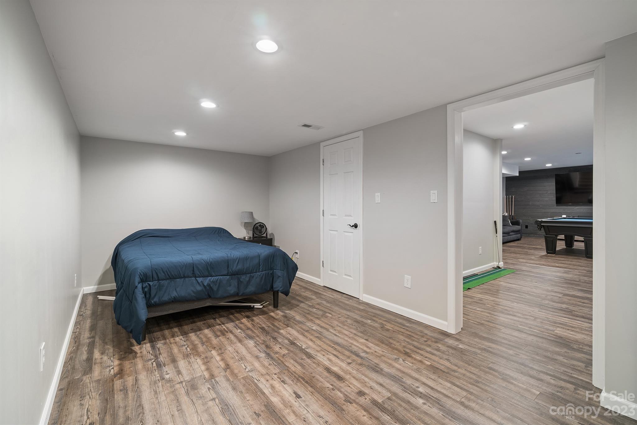 Captains Cove - Residential