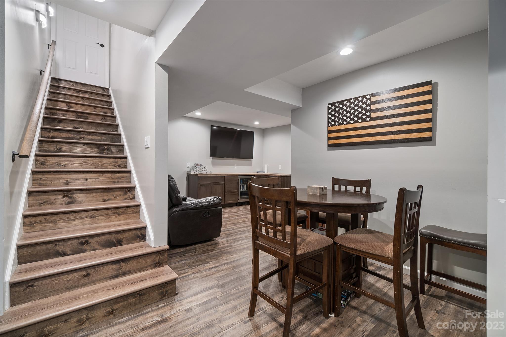 Captains Cove - Residential