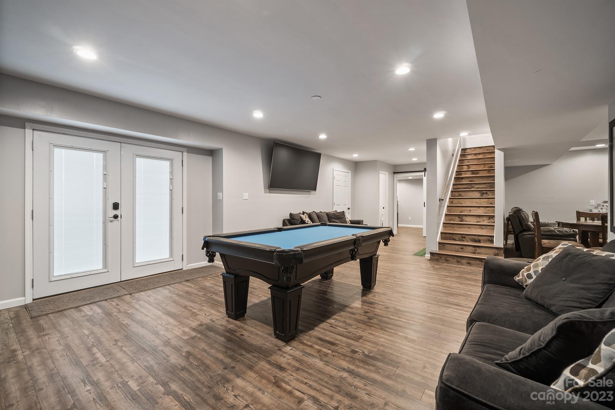 Captains Cove - Residential