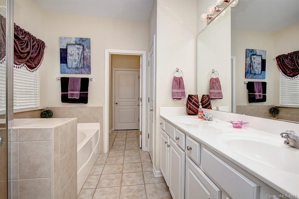 Ridge Pointe - Residential