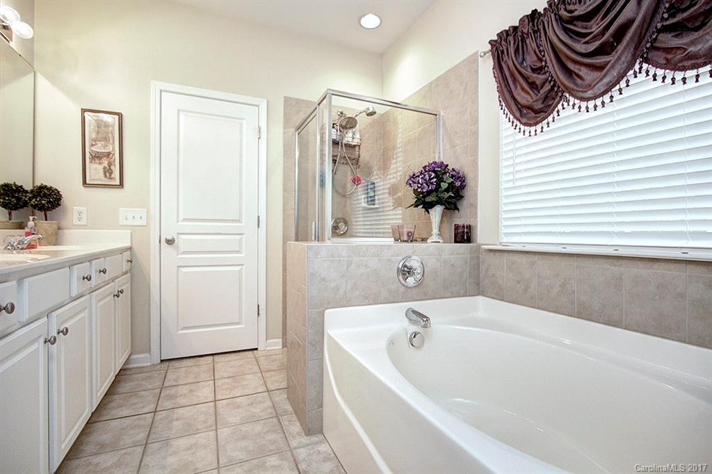 Ridge Pointe - Residential