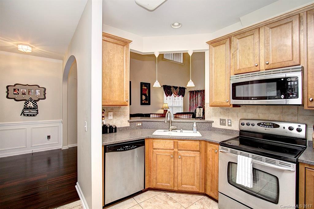 Ridge Pointe - Residential