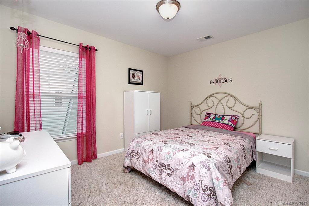 Ridge Pointe - Residential