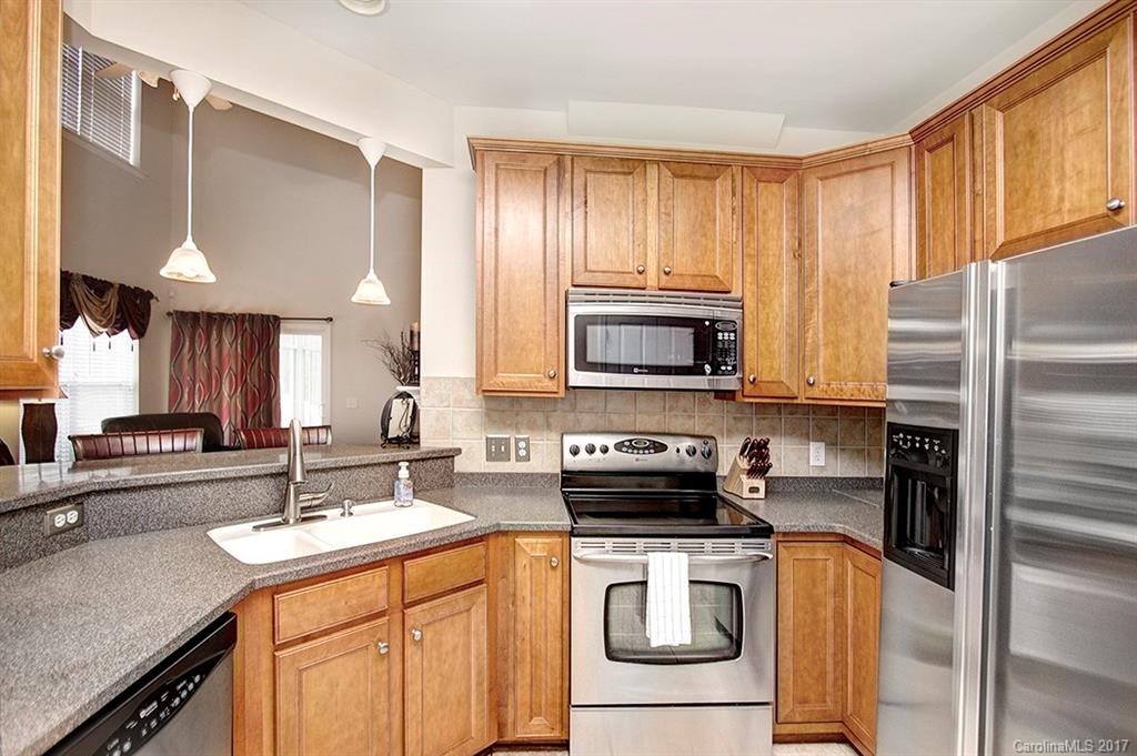 Ridge Pointe - Residential